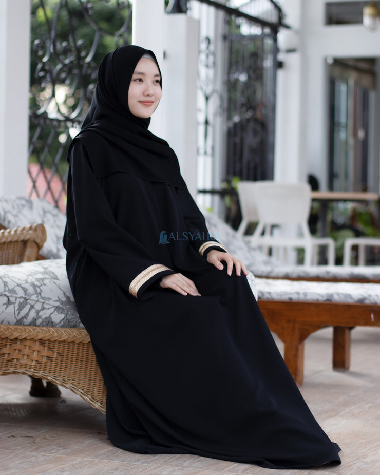 Gamis Abaya Syari Az-zaitun Jetblack by Alsyahra Exclusive