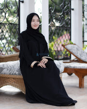 Gamis Abaya Syari Az-zaitun Jetblack by Alsyahra Exclusive