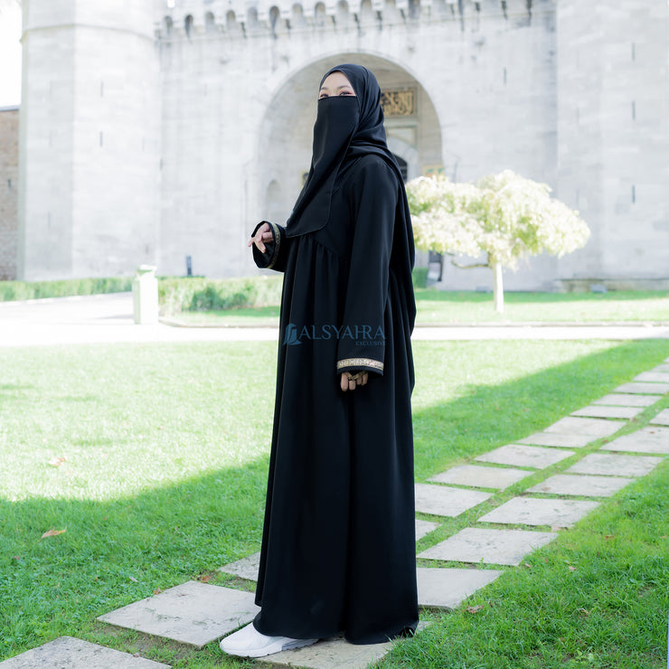 Abaya Gamis Syari Pita India Gold Jetblack Alsyahra Exclusive